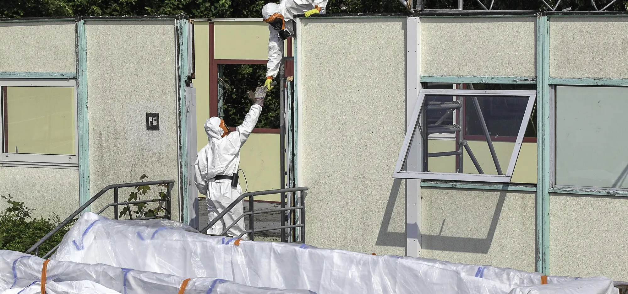 Asbestos Abatement: Hiring an Asbestos Removal Company